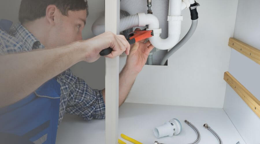 Expert burst pipe repair services in Grottoes, VA